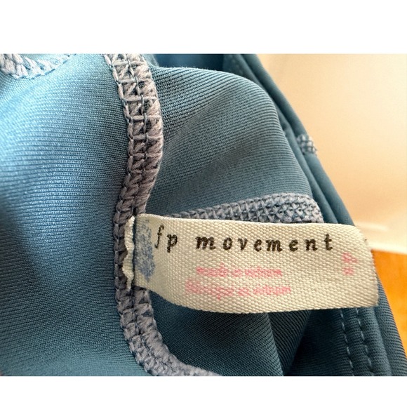 FP Movement Teal Blue High Waisted Pocket Leggings With Pockets Size S - Picture 2 of 7